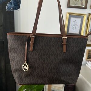 Michael Kors classic tote tan and brown